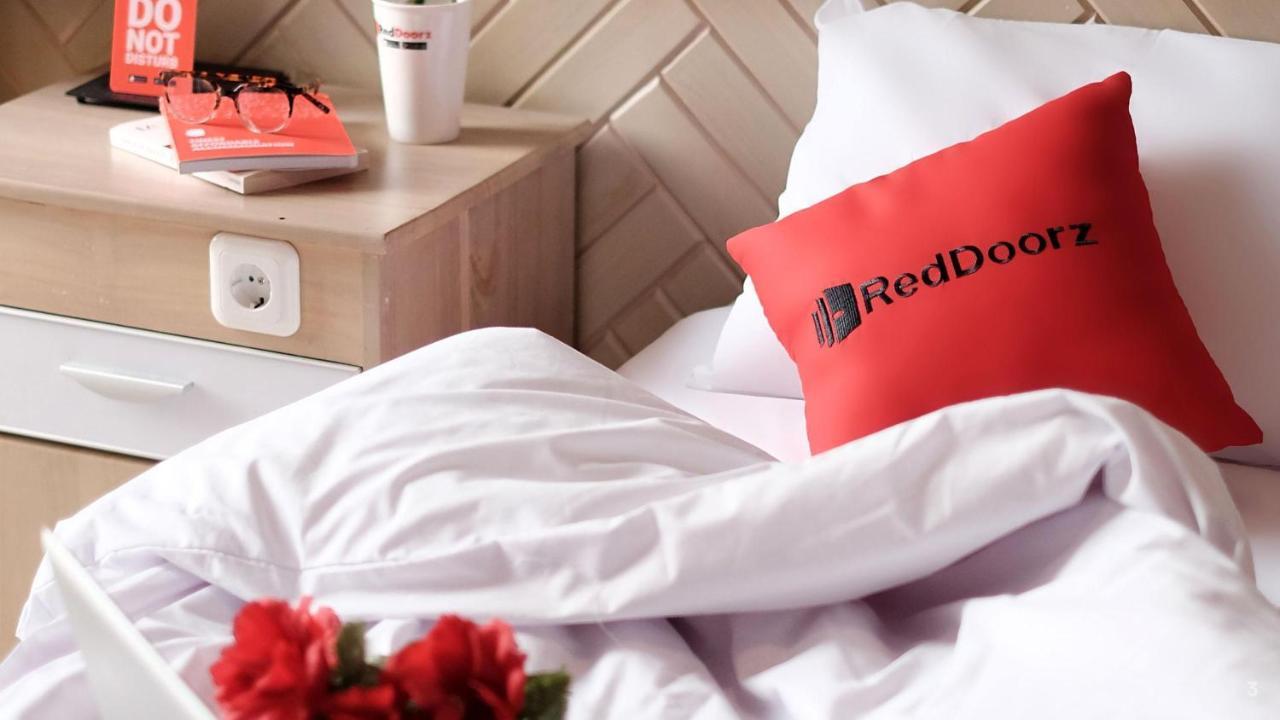 Khách sạn Reddoorz ánh Ngọc *