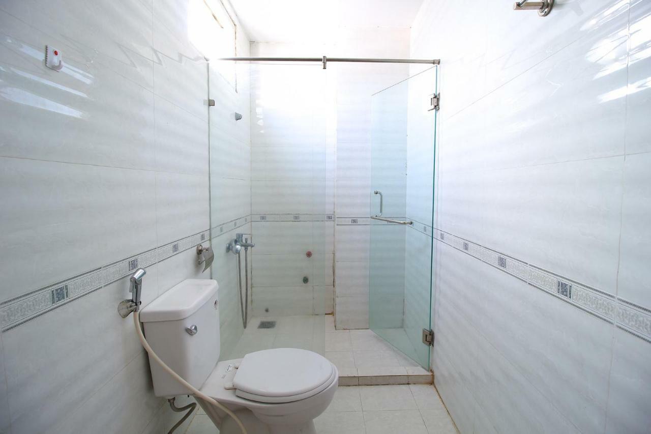 Reddoorz ánh Ngọc Khách sạn *