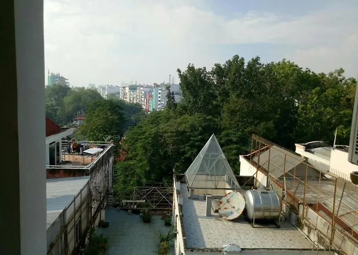 RedDoorz Anh Ngoc Hotel